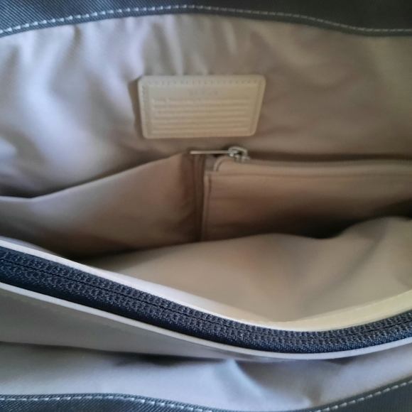 Tumi Nylon Triple Zipper Compartments, Gray Tote 73643GSP, w/Laptop Pouch - Picture 13 of 15